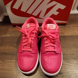Nike Dunk Low - Hyper Pink